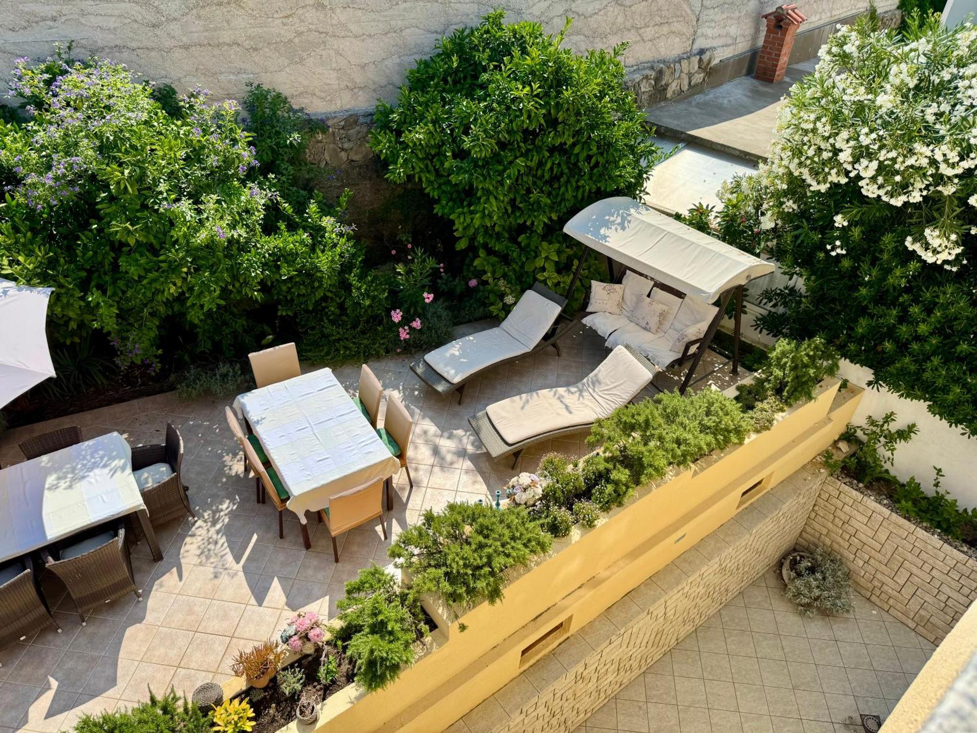 Apartments Maricic Banjol Exterior foto